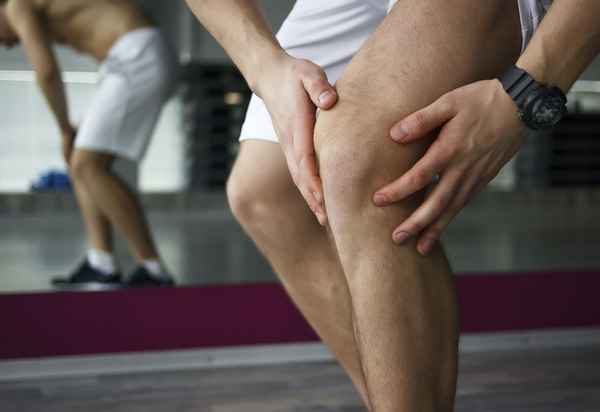 Боль в колене во время тренировок. Что делать, если болят колени?